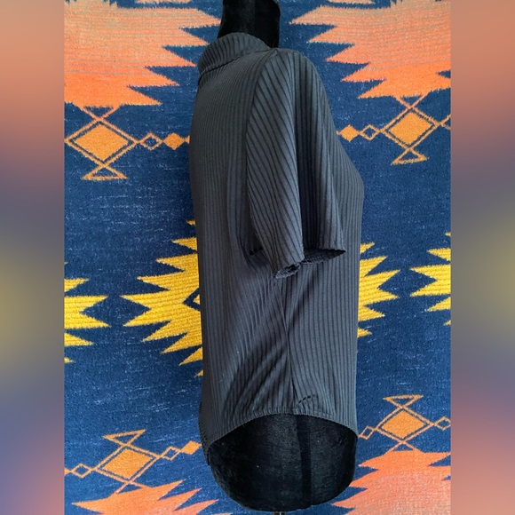 PrettyLittleThing Button top Black Bodysuit! Excellent Condition! Size 12 USA - Picture 3 of 12